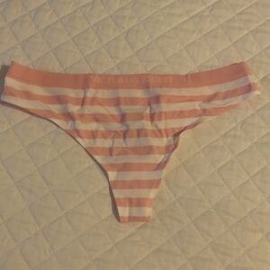 NWT Victoria’s Secret Pink/White Stripe Thong—XL